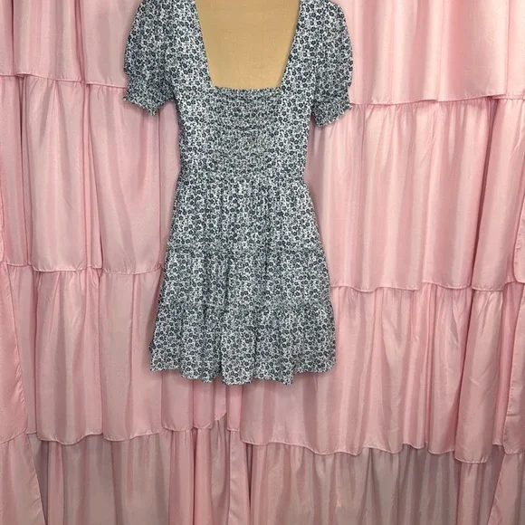 116. Trixxi Floral Smocked Puff Sleeve Mini Dress - Size Medium - Picture 3 of 8